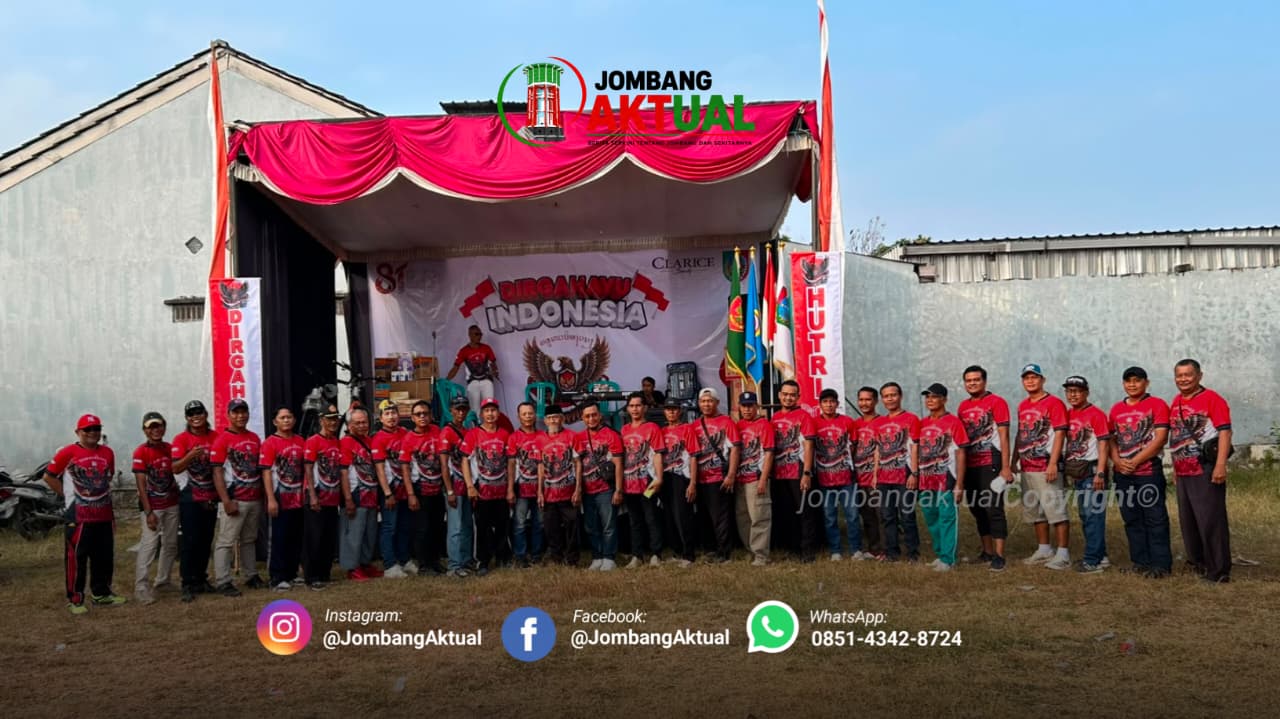 SEMANGAT NASIONALISME WARGA DESA MOJONGAPIT, JALAN SEHAT GUYUB RUKUN MERIAHKAN HUT KE- 81 RI